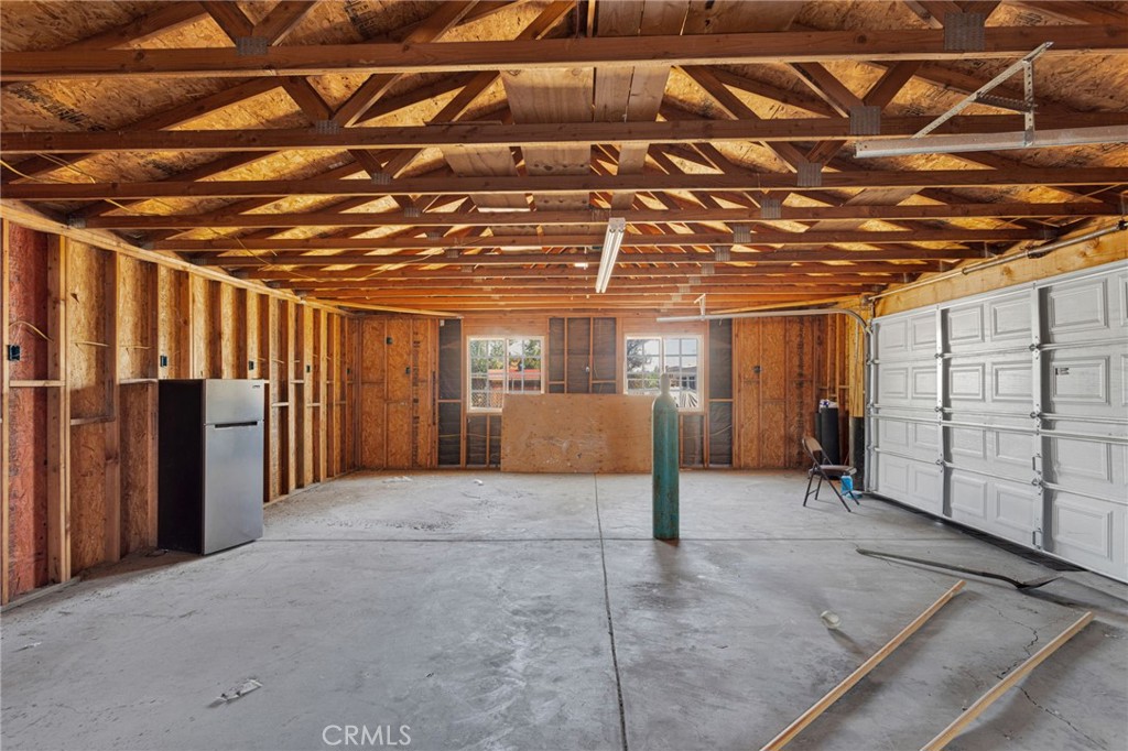 12431 Magnolia