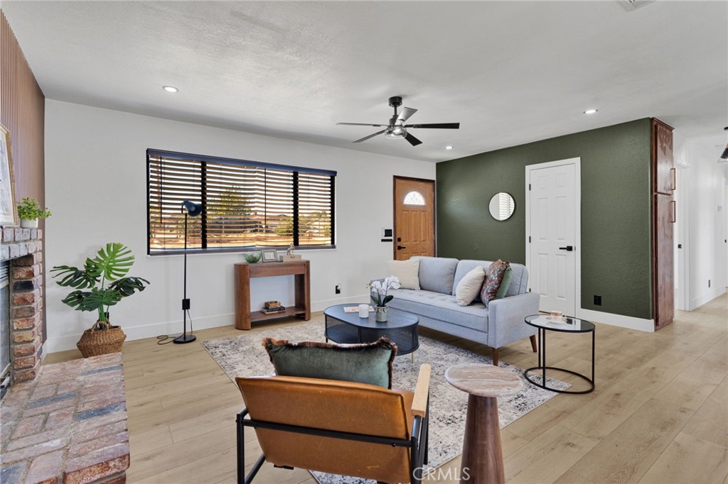12431 Magnolia