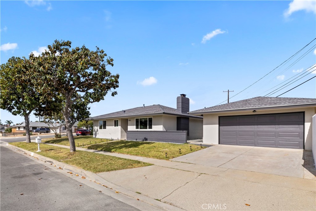 9056 La Vine