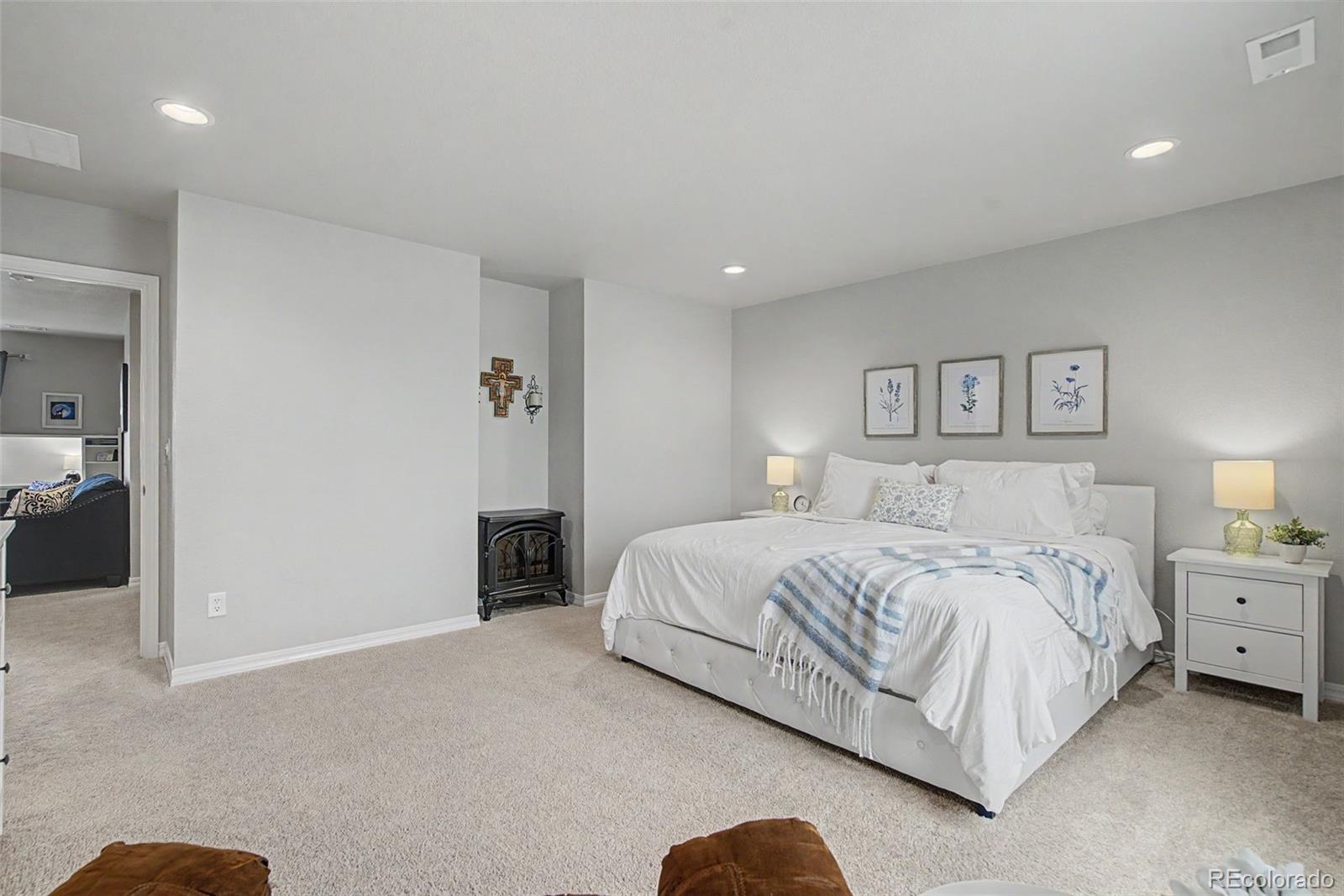 7994 Hardwood Circle