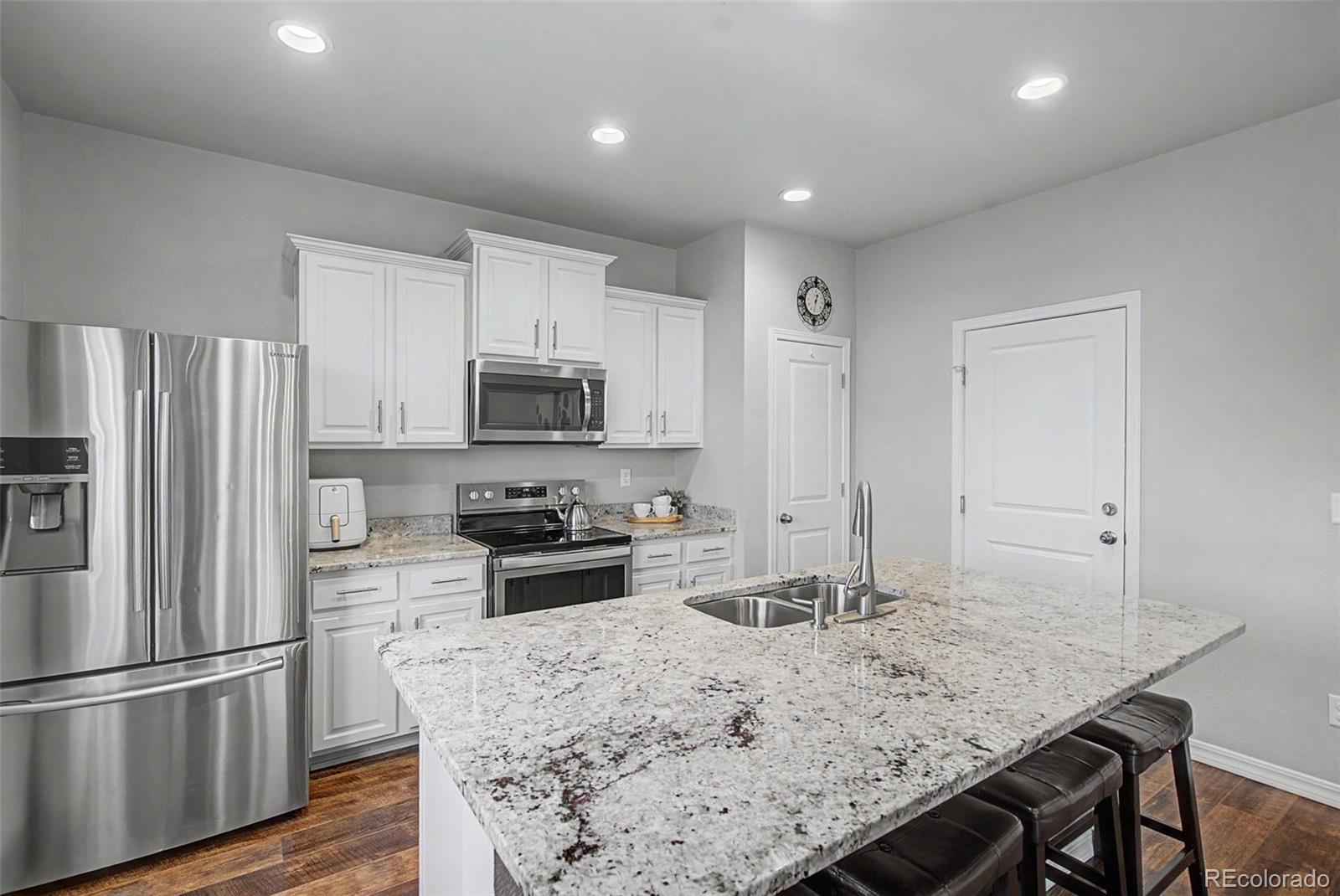 7994 Hardwood Circle