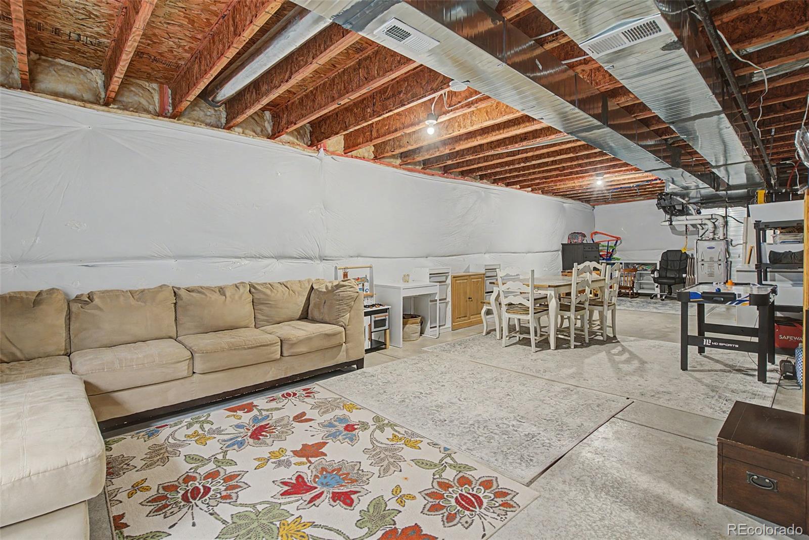 7994 Hardwood Circle