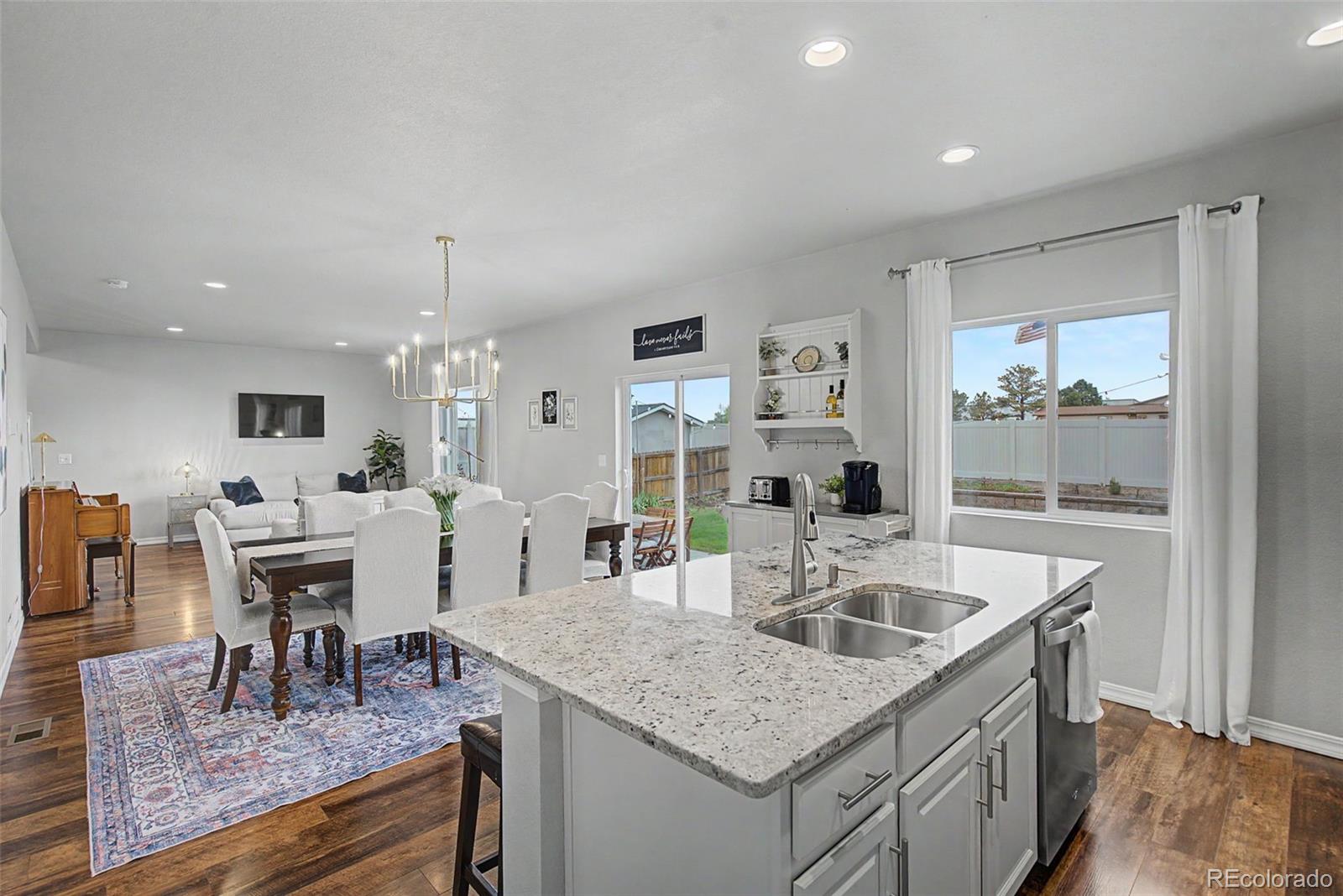 7994 Hardwood Circle