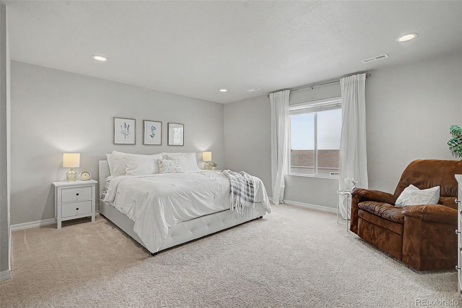7994 Hardwood Circle