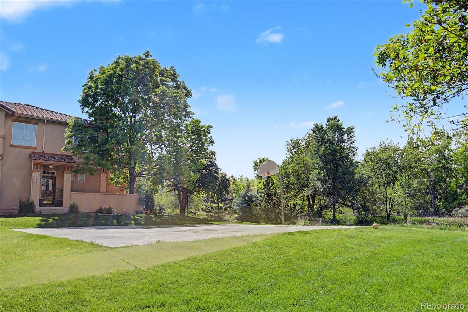 3238 Atrium Point