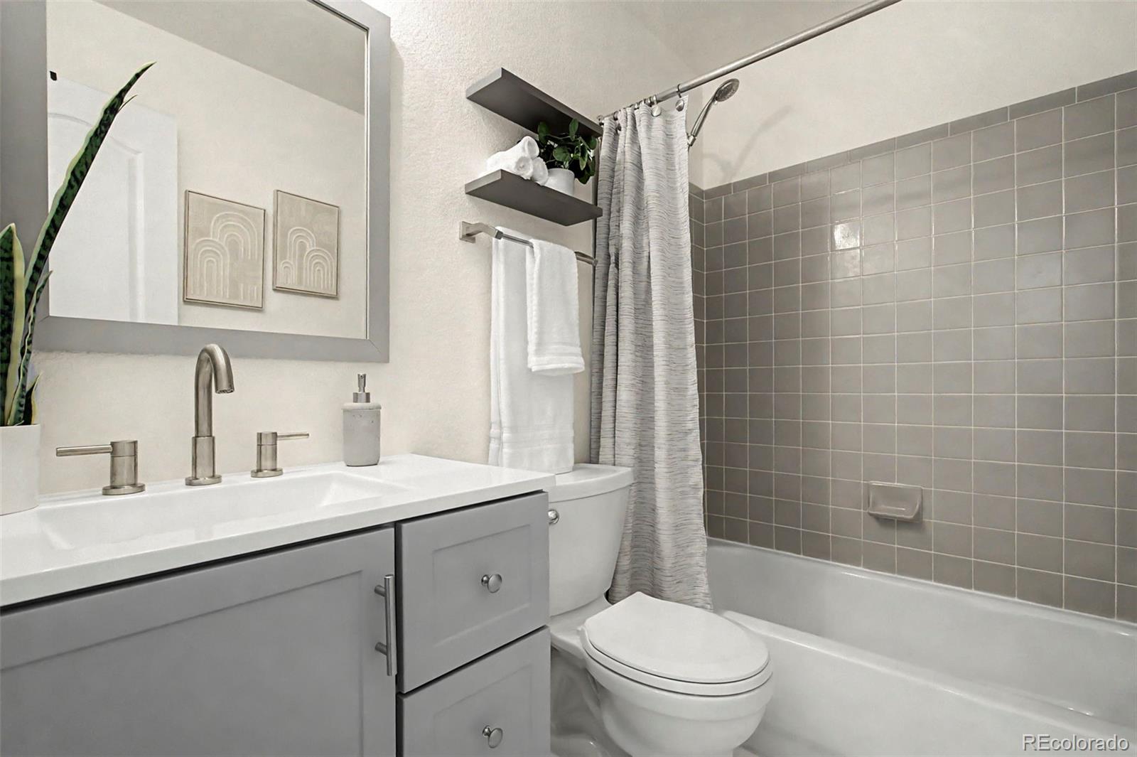 3238 Atrium Point
