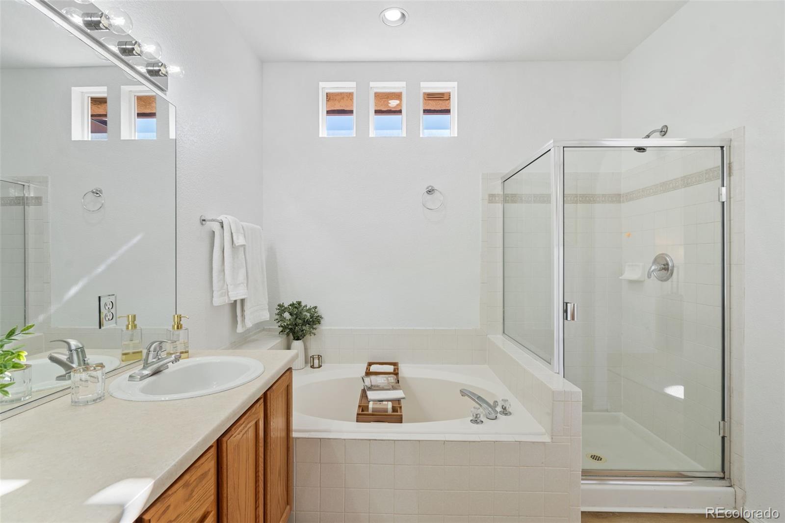 3231 Apogee View