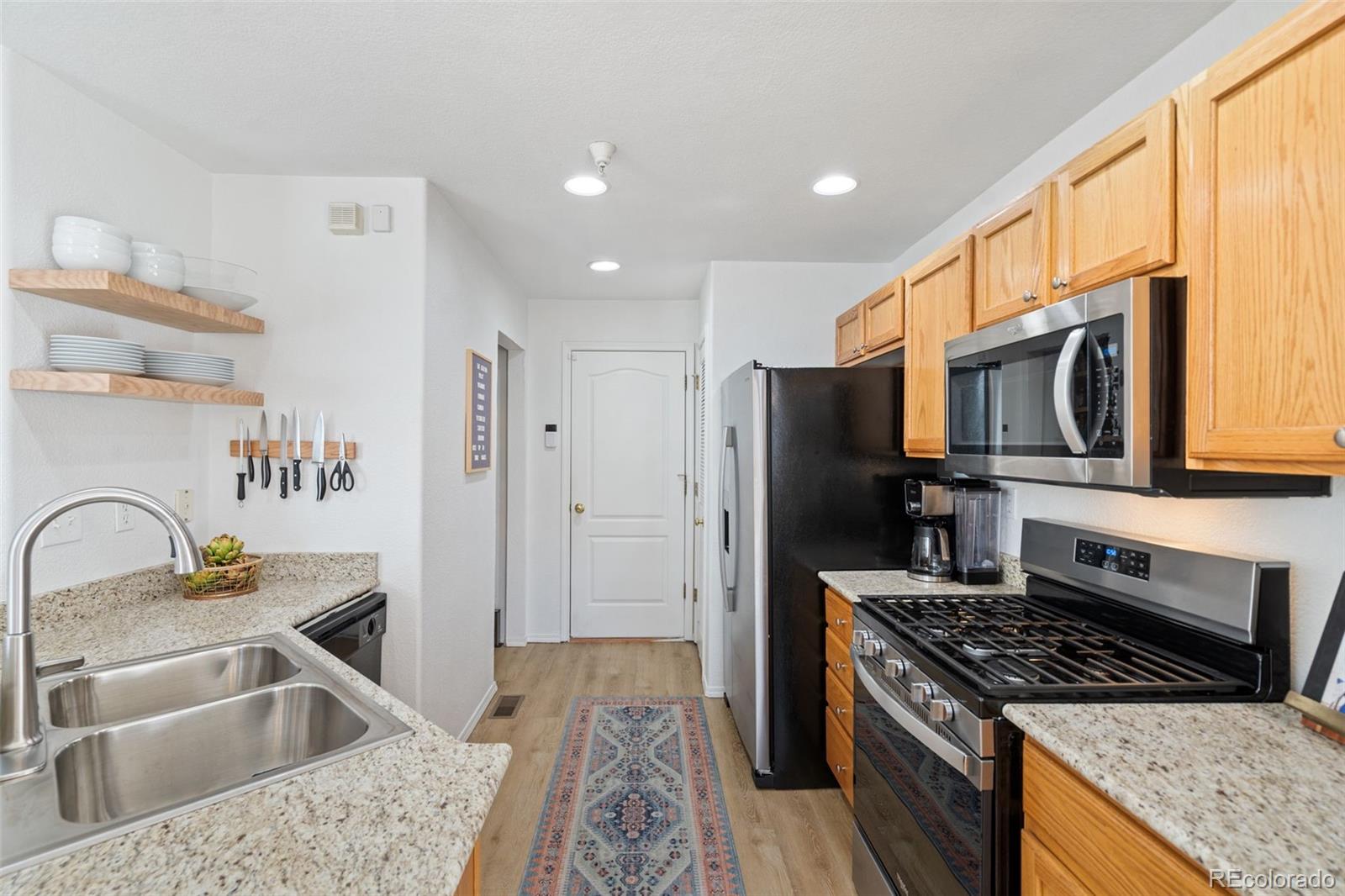 3231 Apogee View
