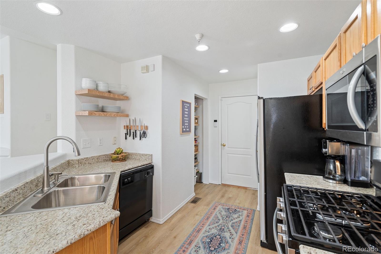 3231 Apogee View