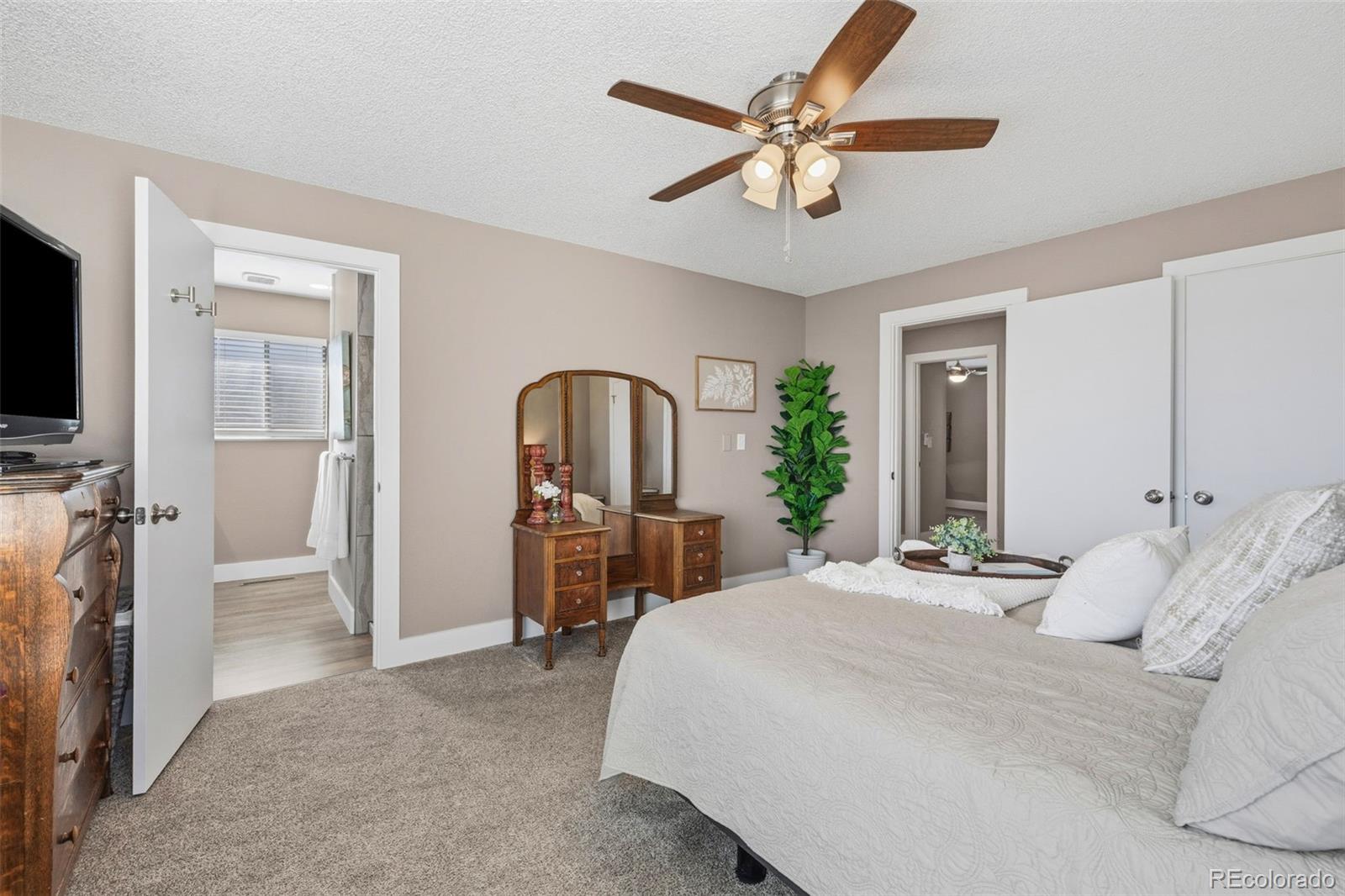 3160 Westcliff Drive