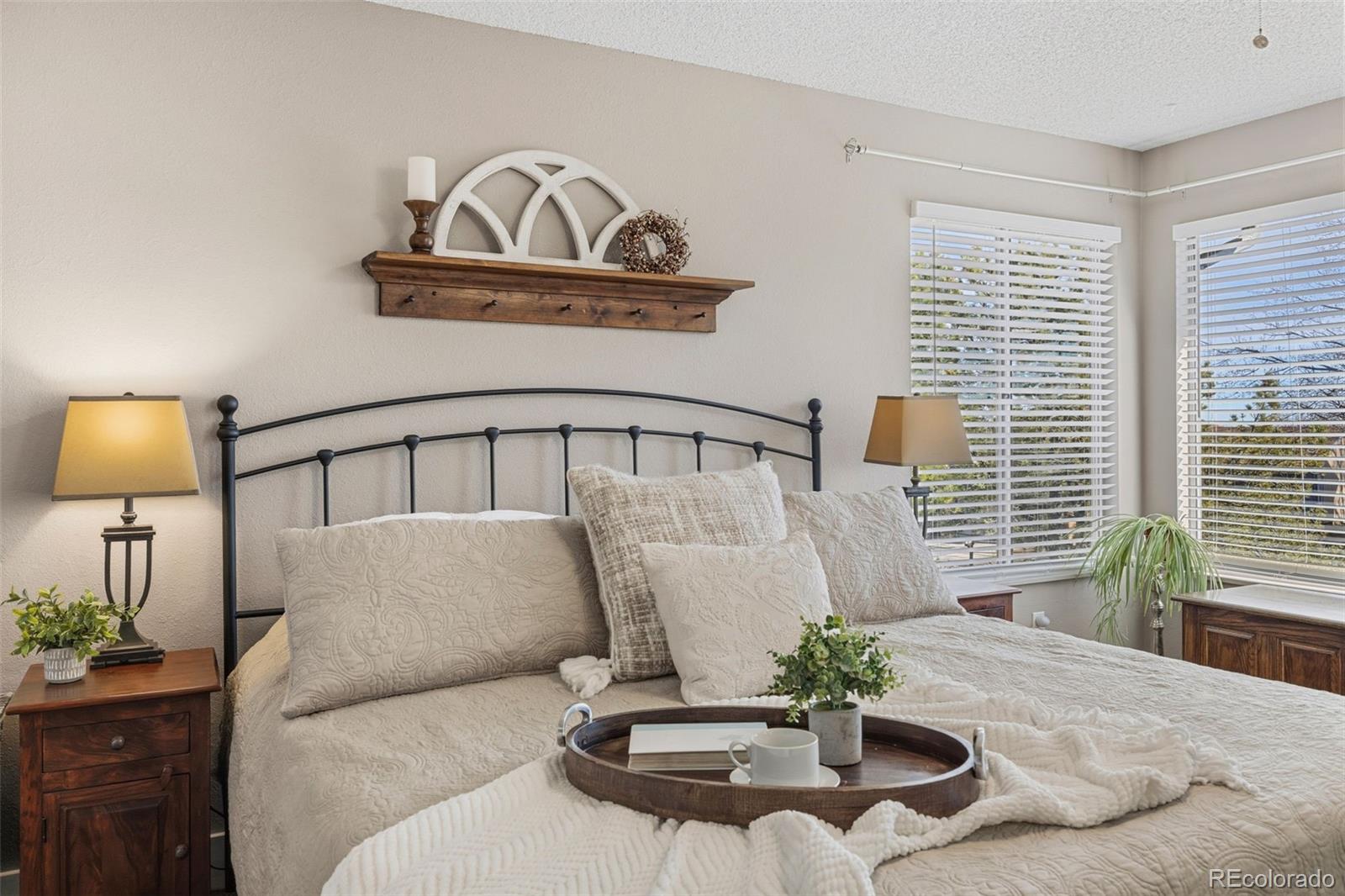 3160 Westcliff Drive