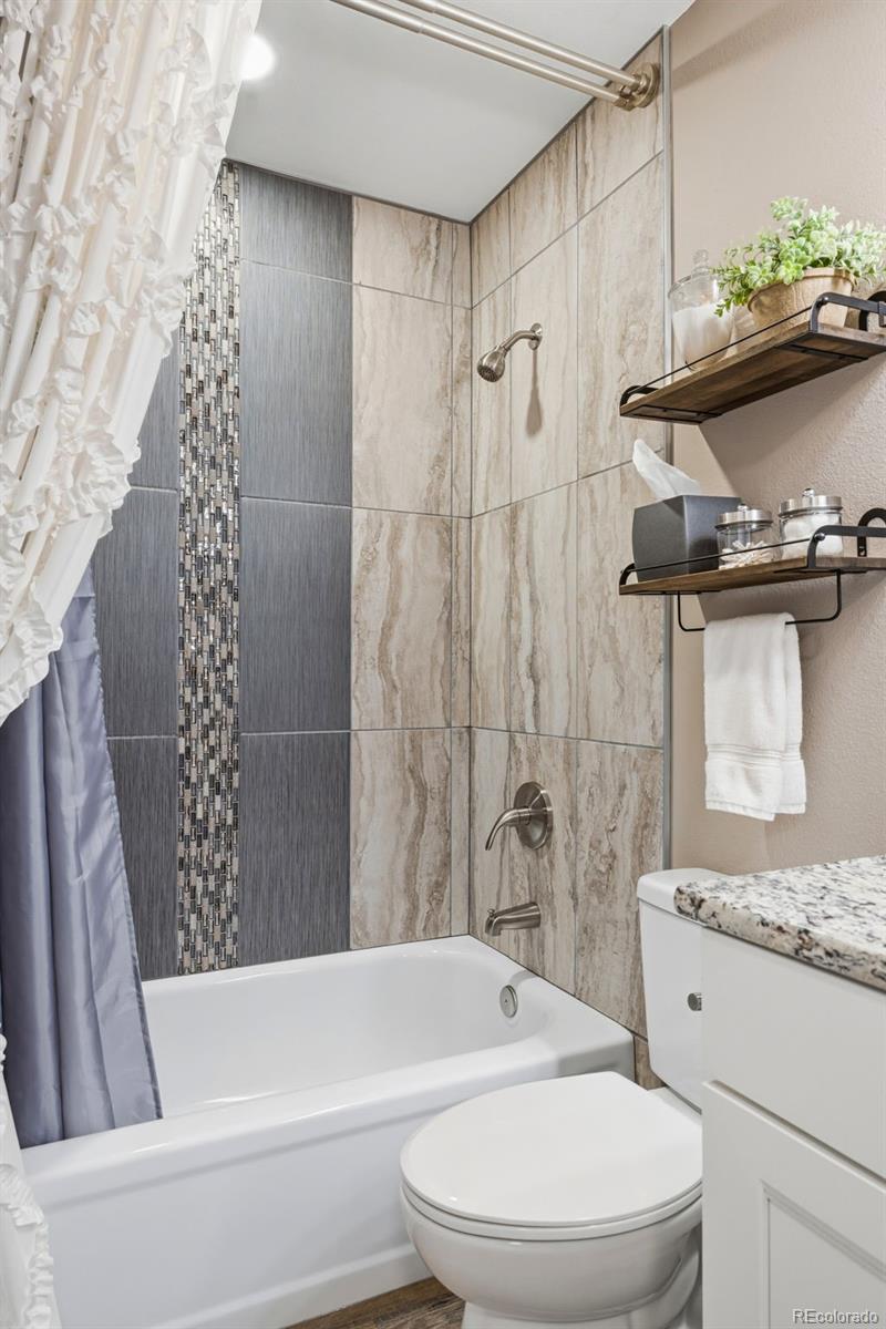 3160 Westcliff Drive