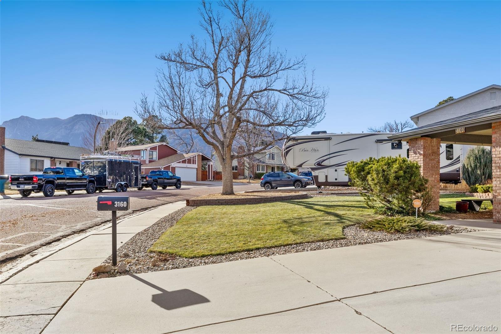 3160 Westcliff Drive