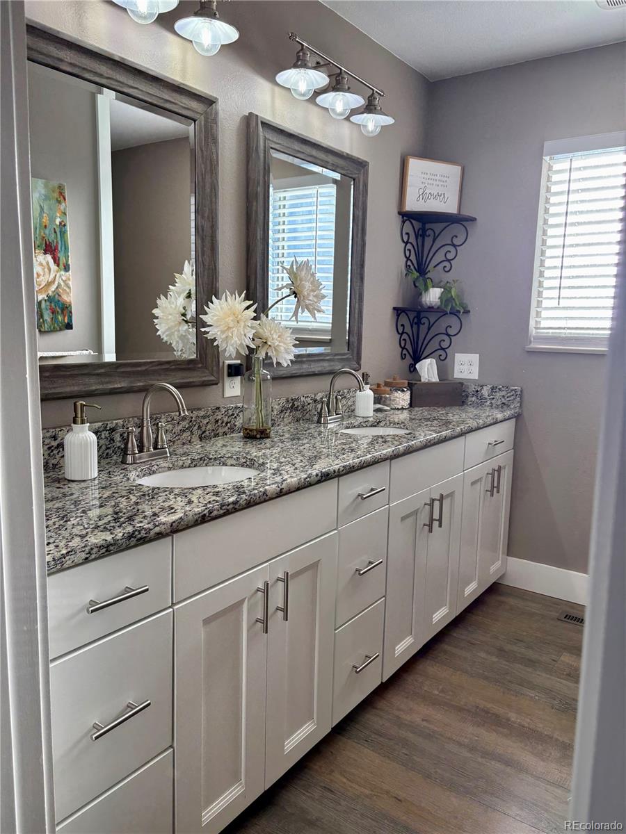 3160 Westcliff Drive