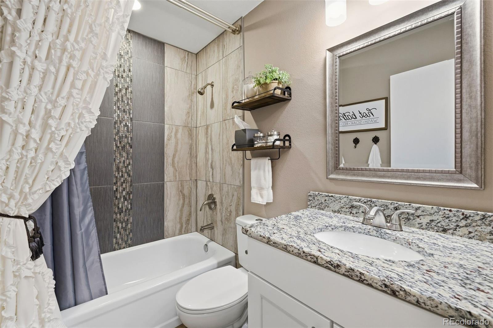 3160 Westcliff Drive