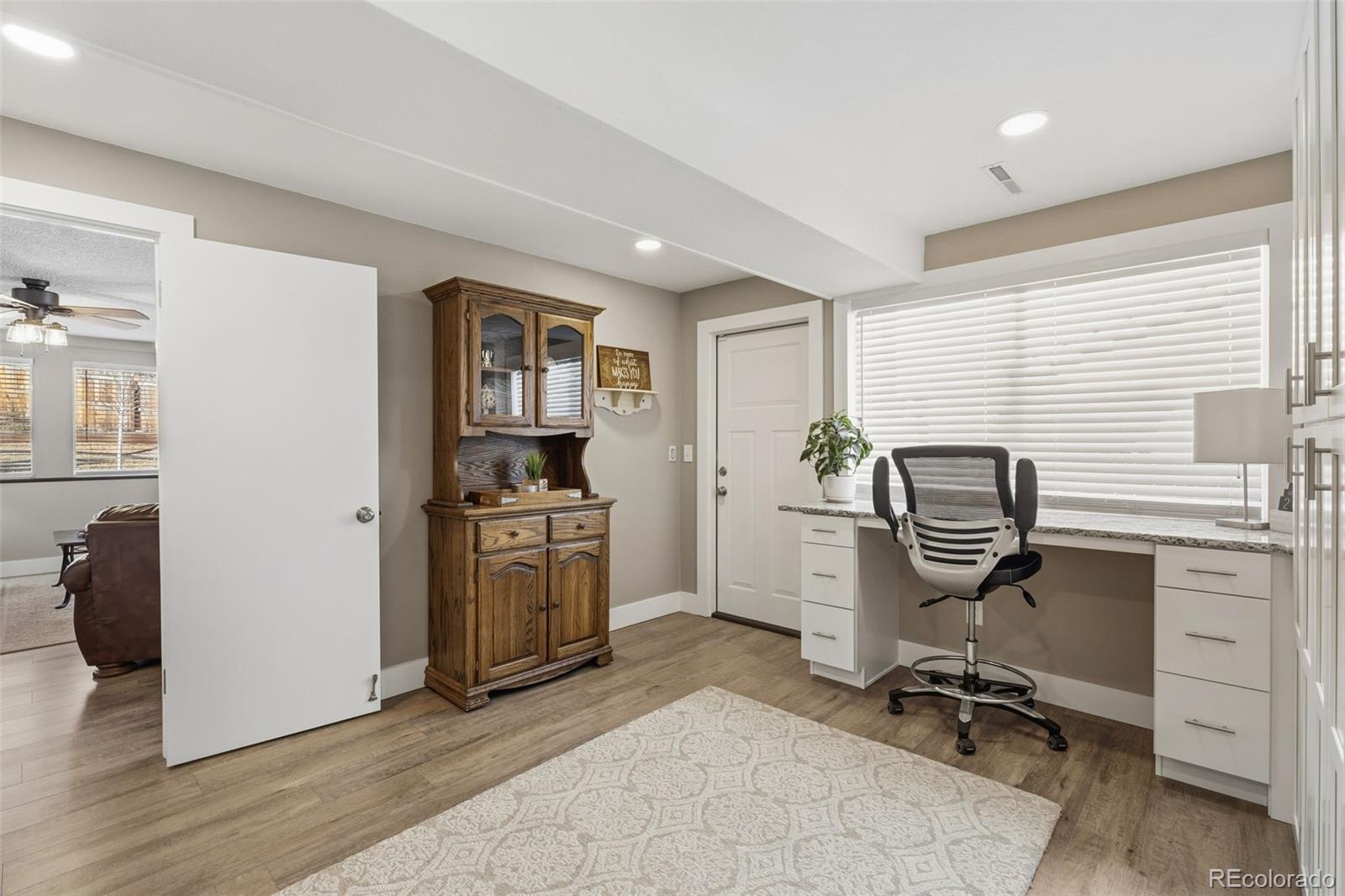 3160 Westcliff Drive