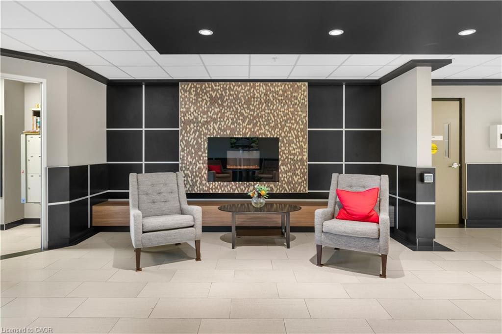 302-106 Bard Boulevard Unit: 302
