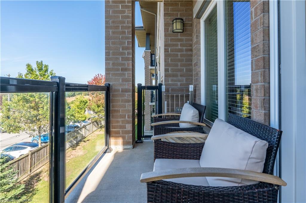 302-106 Bard Boulevard Unit: 302