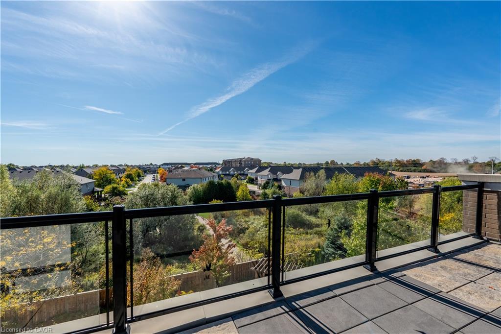 302-106 Bard Boulevard Unit: 302
