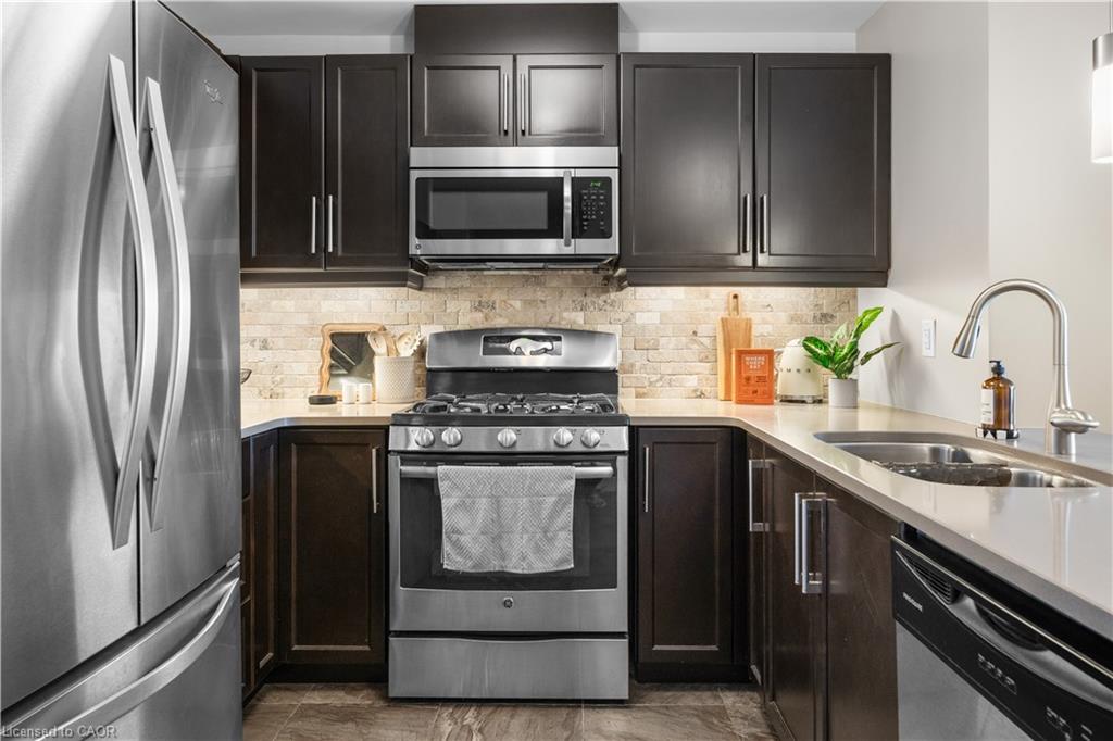 302-106 Bard Boulevard Unit: 302