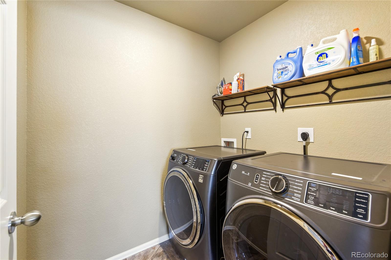 5738 Echo Park Circle