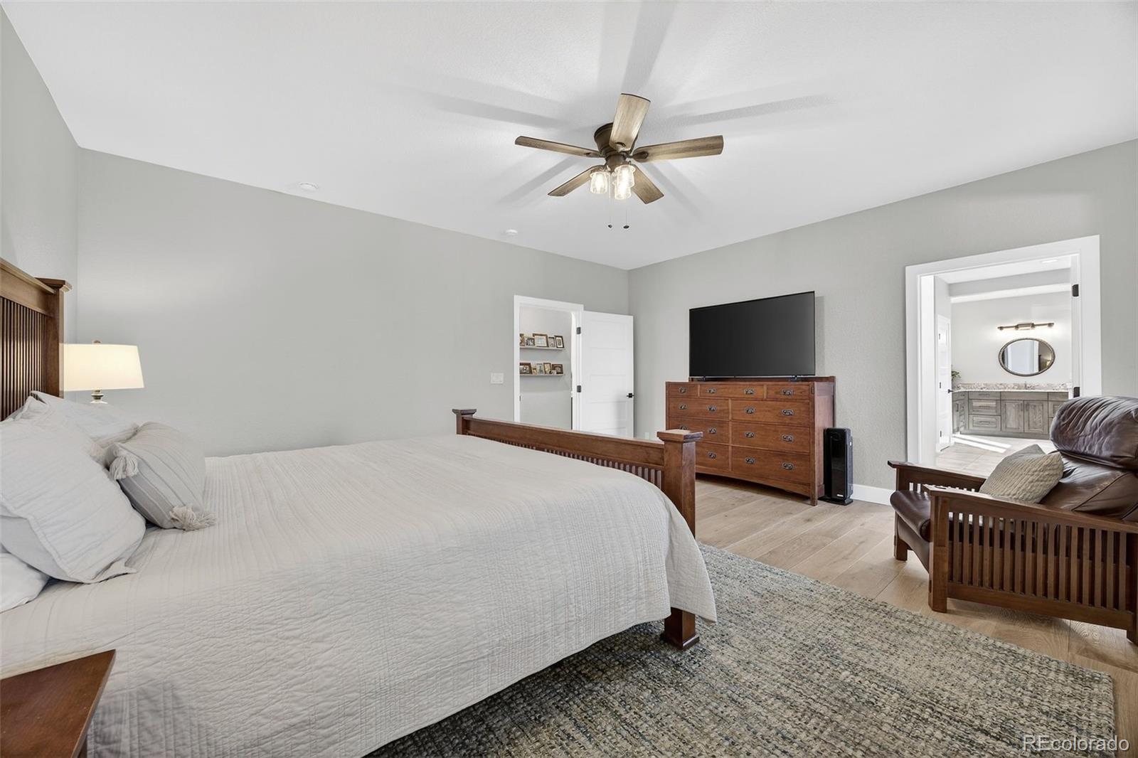 9498 Wagonwheel Drive