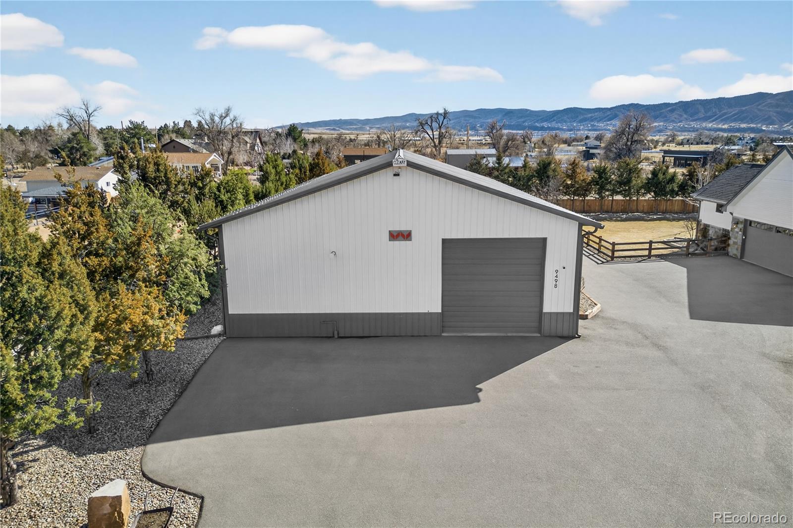 9498 Wagonwheel Drive