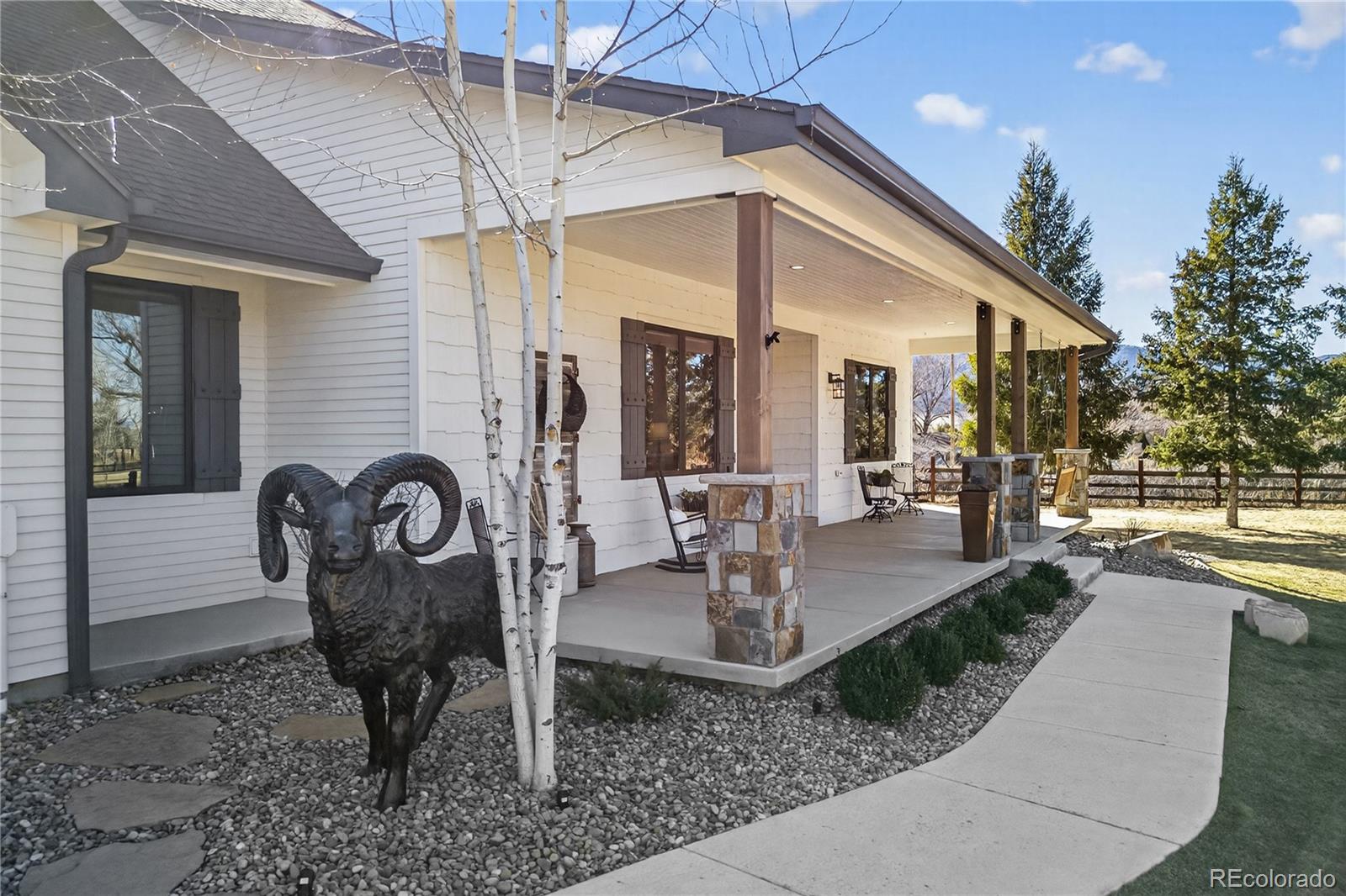 9498 Wagonwheel Drive