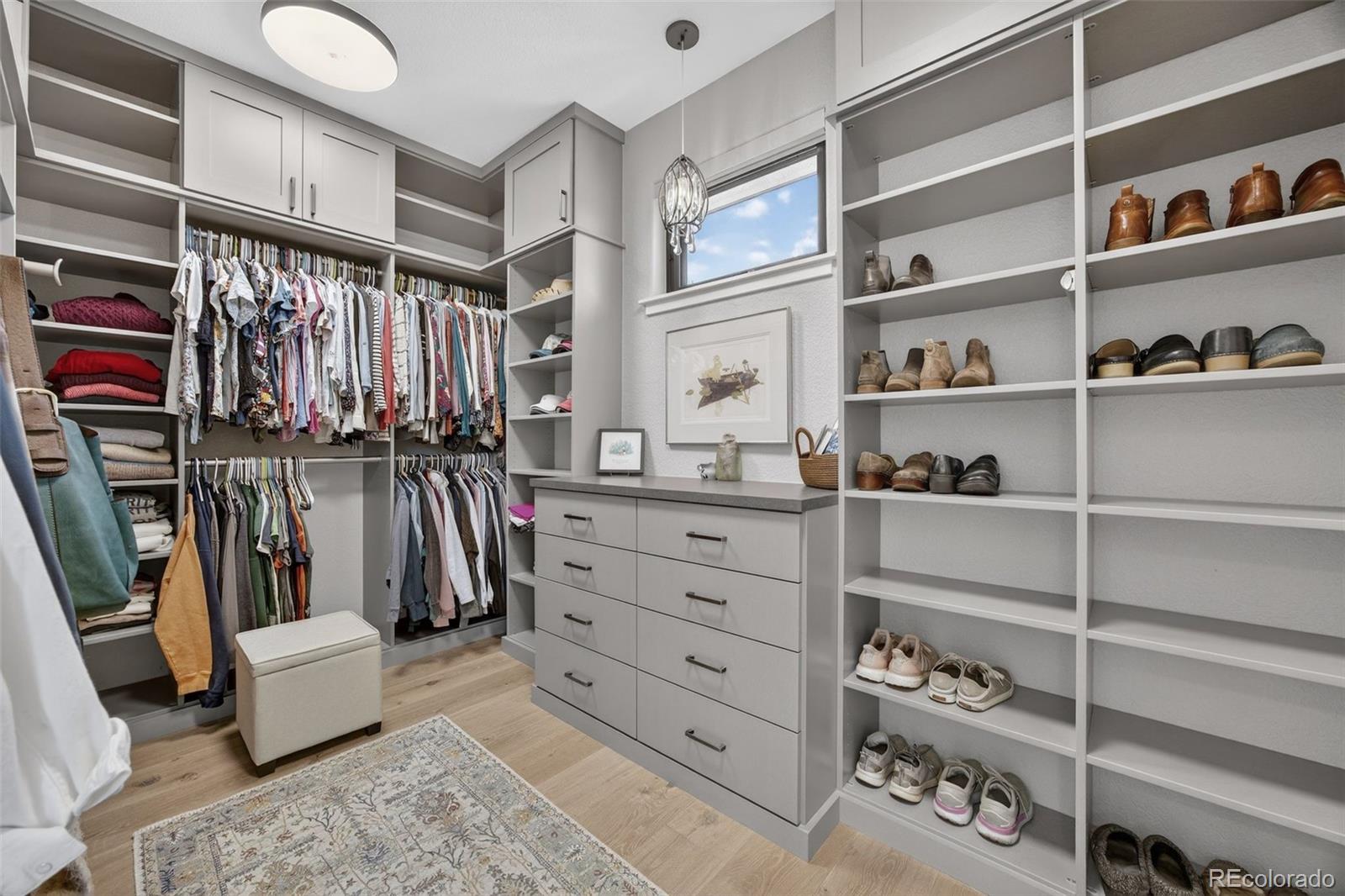 9498 Wagonwheel Drive