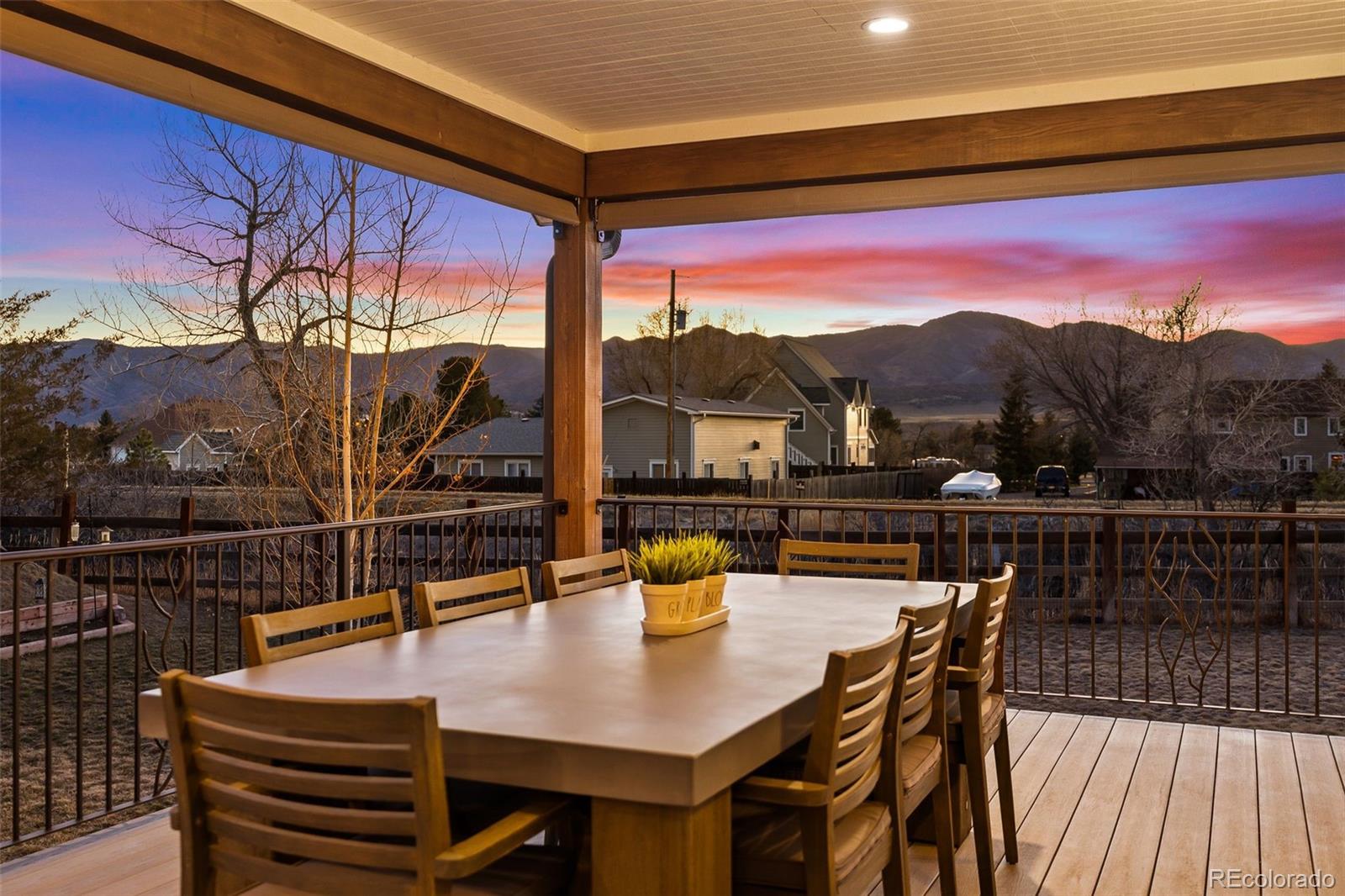 9498 Wagonwheel Drive