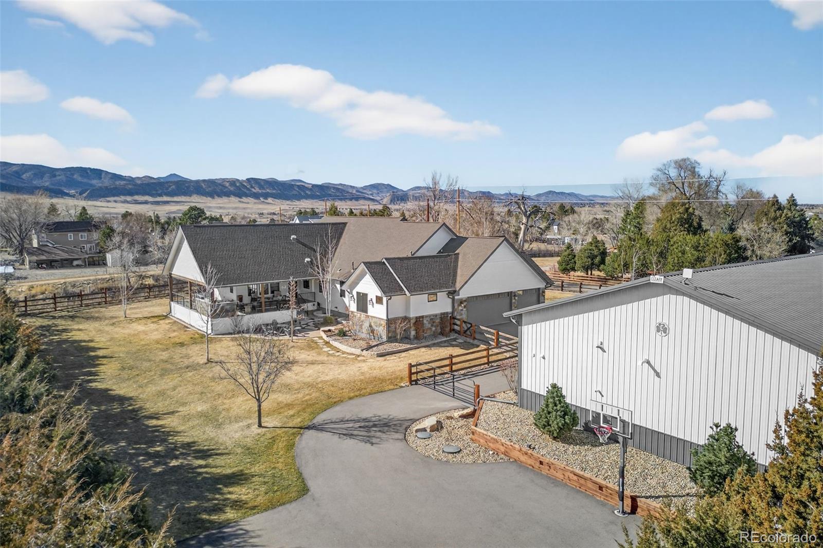 9498 Wagonwheel Drive