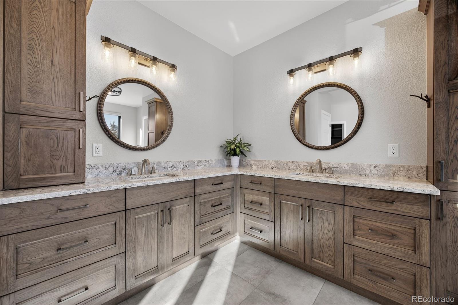 9498 Wagonwheel Drive