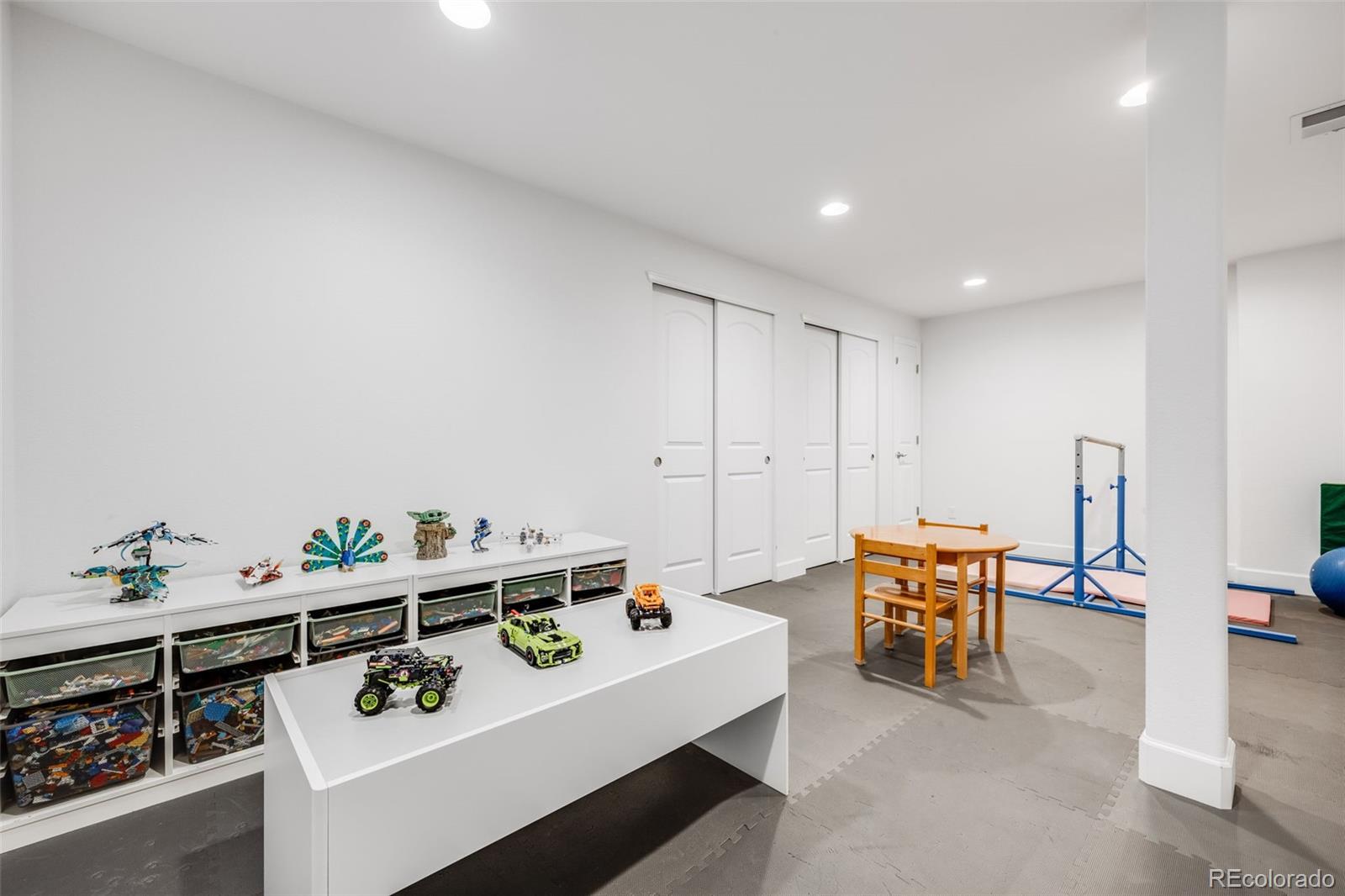 703 Tiger Lily Way