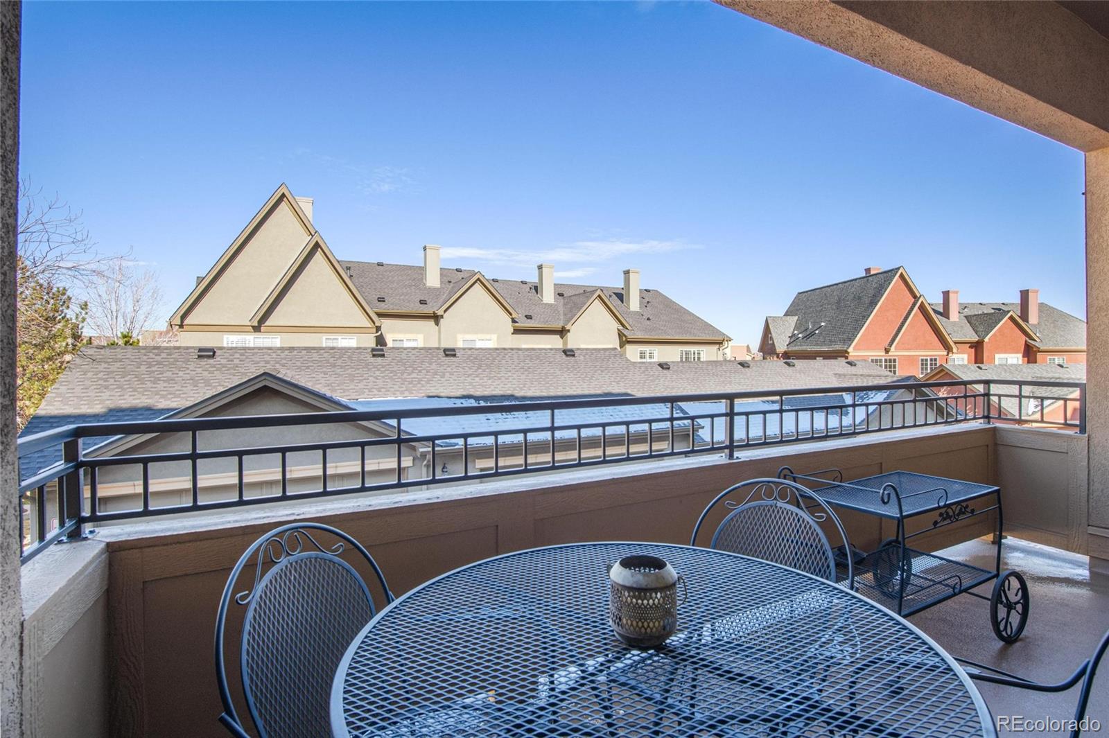 875 Brookhurst Avenue Unit: B