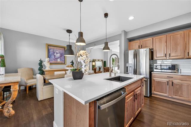 875 Brookhurst Avenue Unit: B