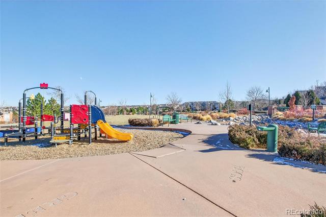 875 Brookhurst Avenue Unit: B