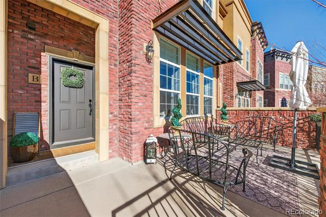 875 Brookhurst Avenue Unit: B