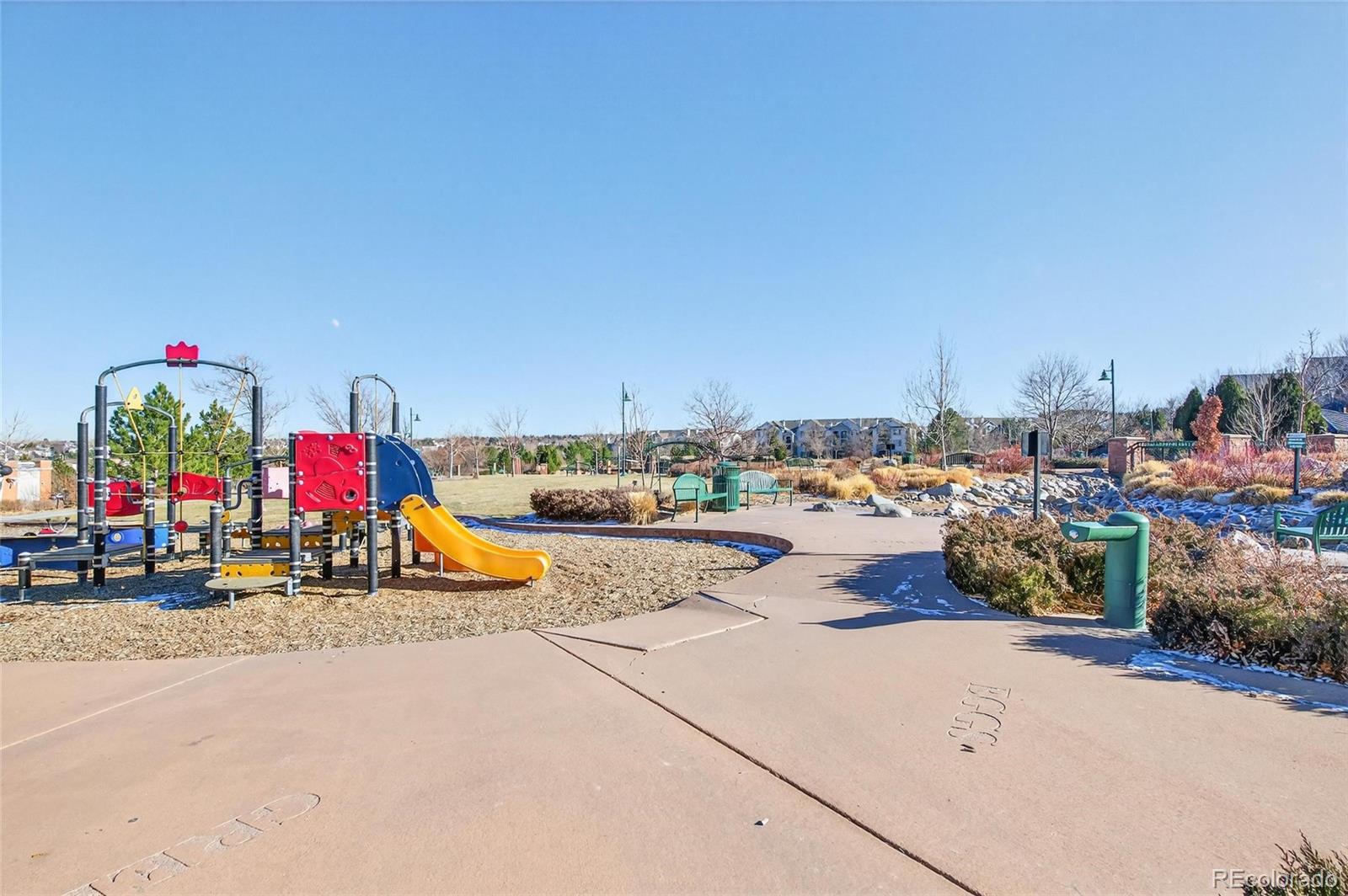 875 Brookhurst Avenue Unit: B