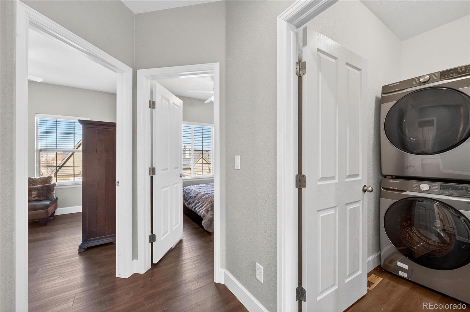 875 Brookhurst Avenue Unit: B