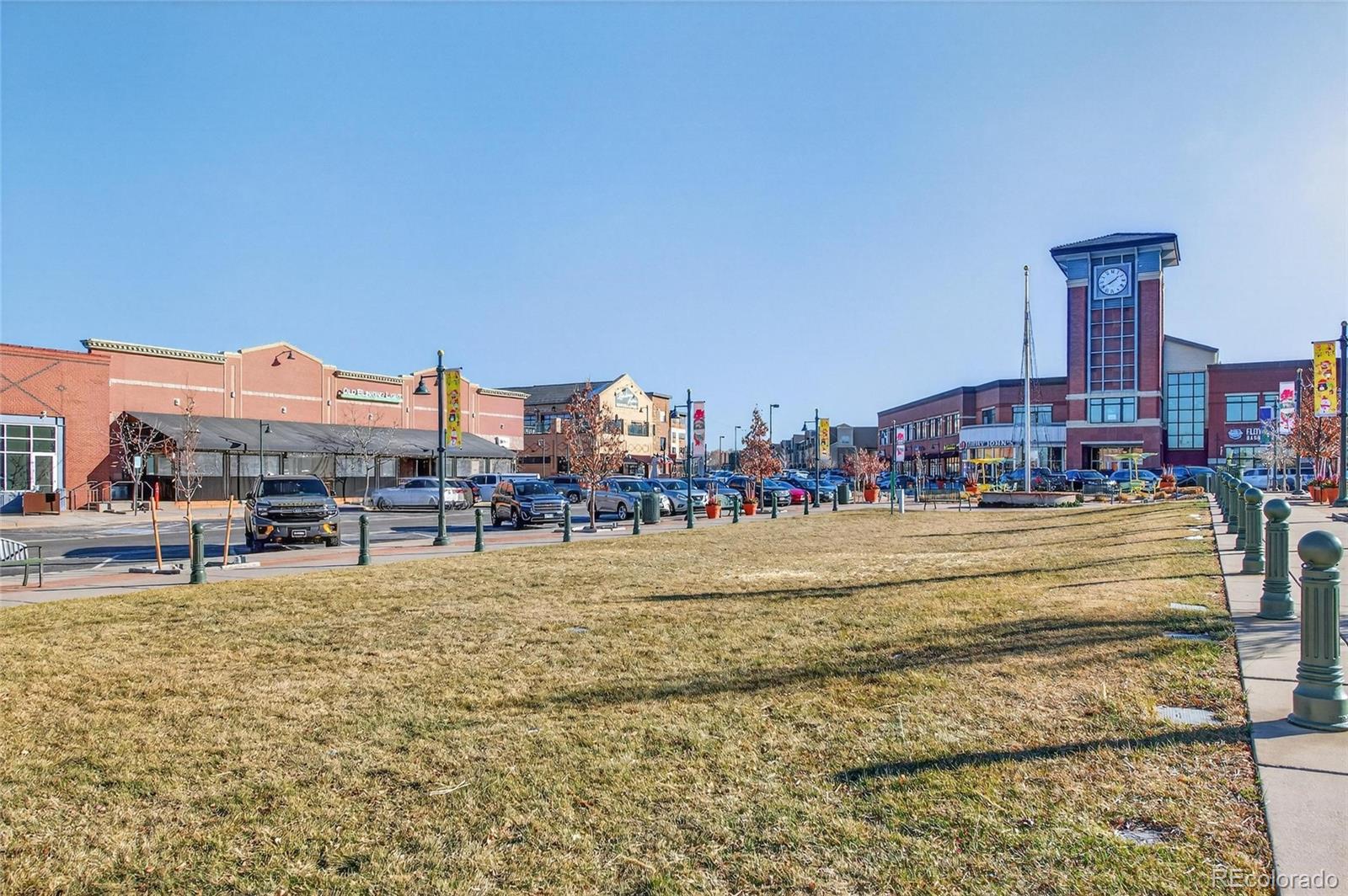 875 Brookhurst Avenue Unit: B