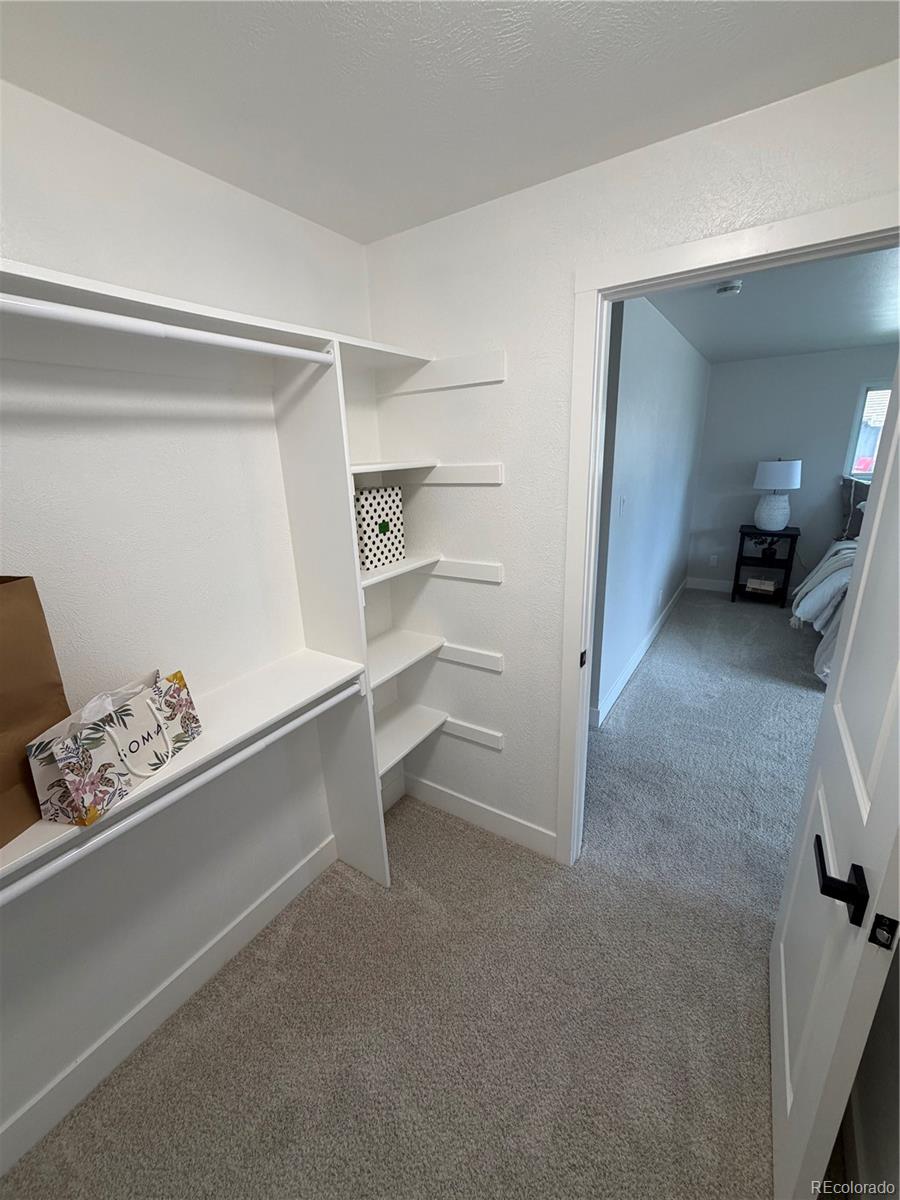 7037 S Newland Street