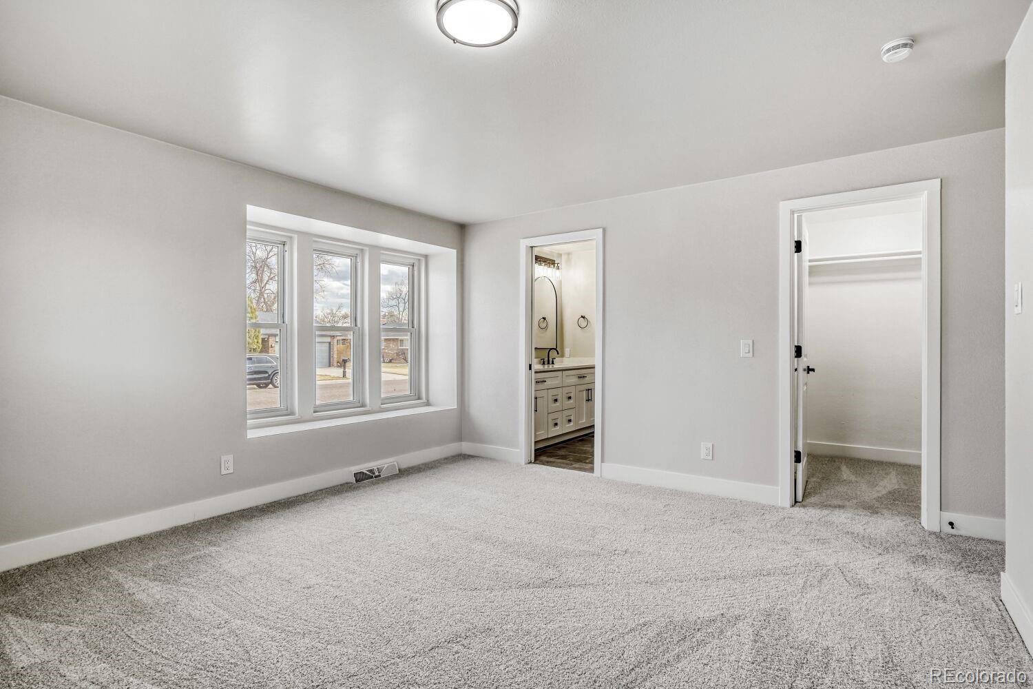 7037 S Newland Street