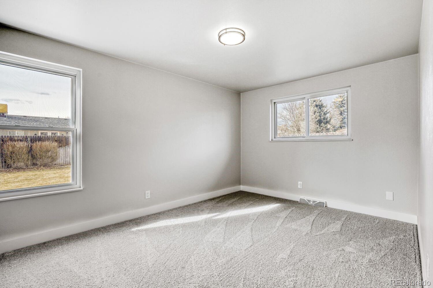 7037 S Newland Street