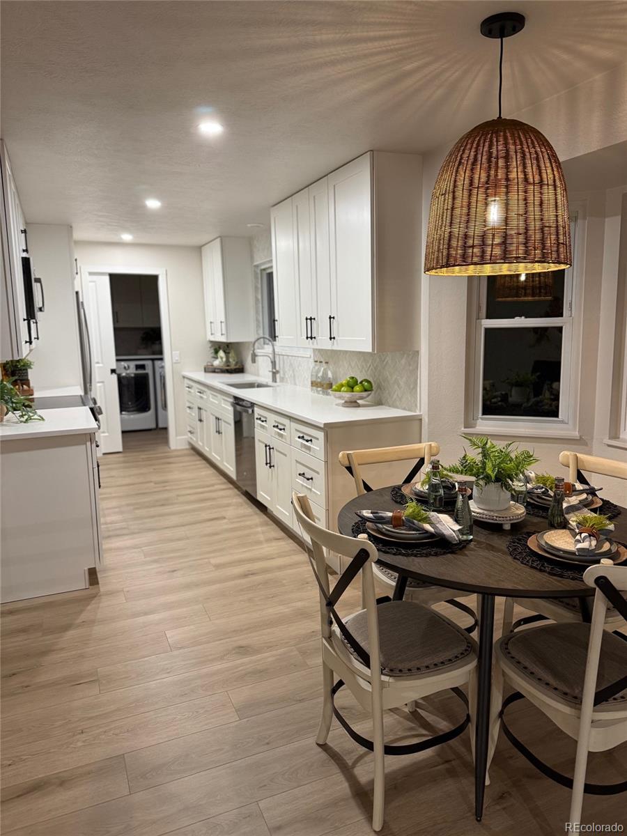 7037 S Newland Street