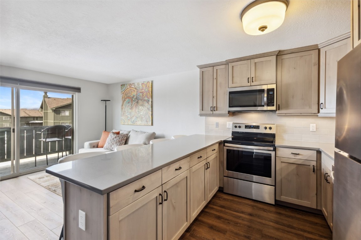 863 Straight Creek DRIVE 202