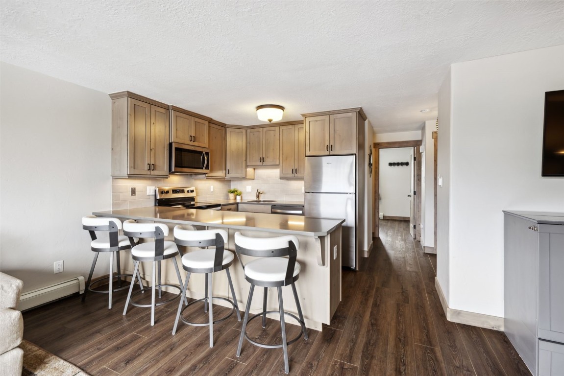 863 Straight Creek DRIVE 202