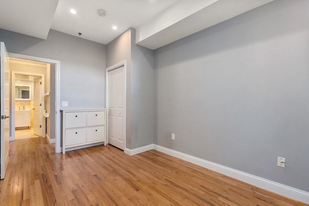 11 Wyman Street Unit: 1A