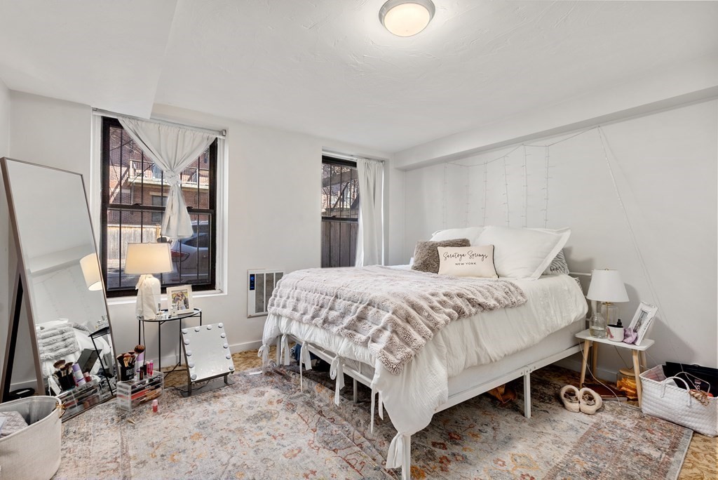 26 E Springfield St Unit: 1