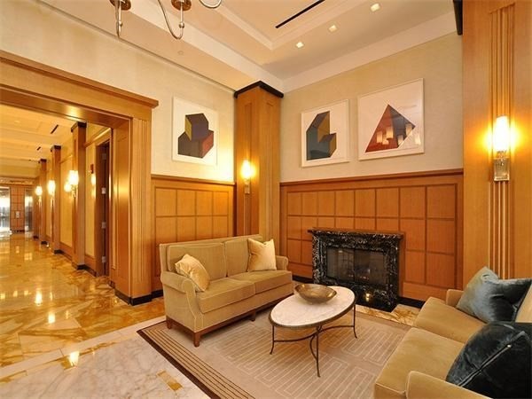 400 Stuart Street # 16A