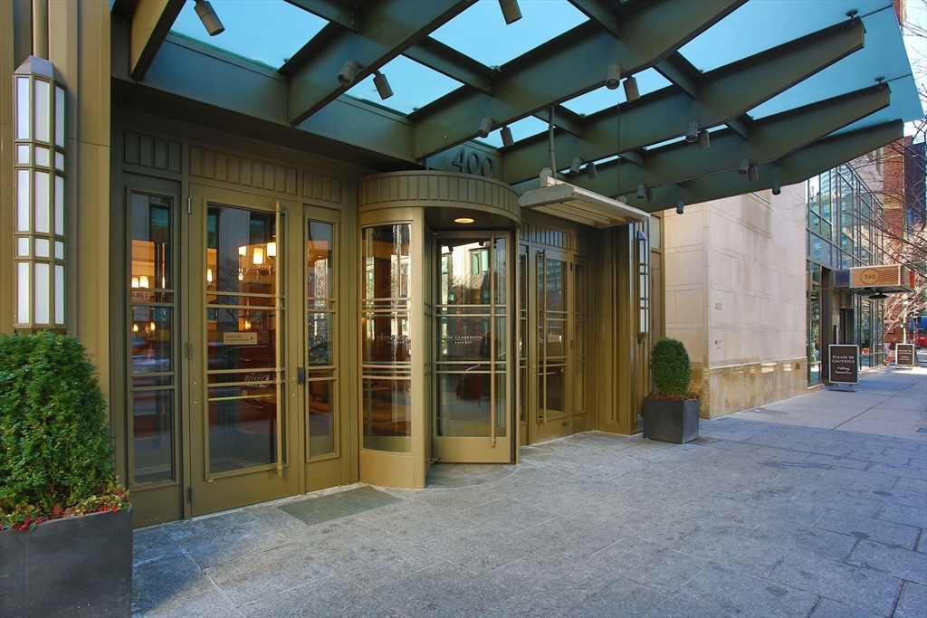 400 Stuart Street # 16A